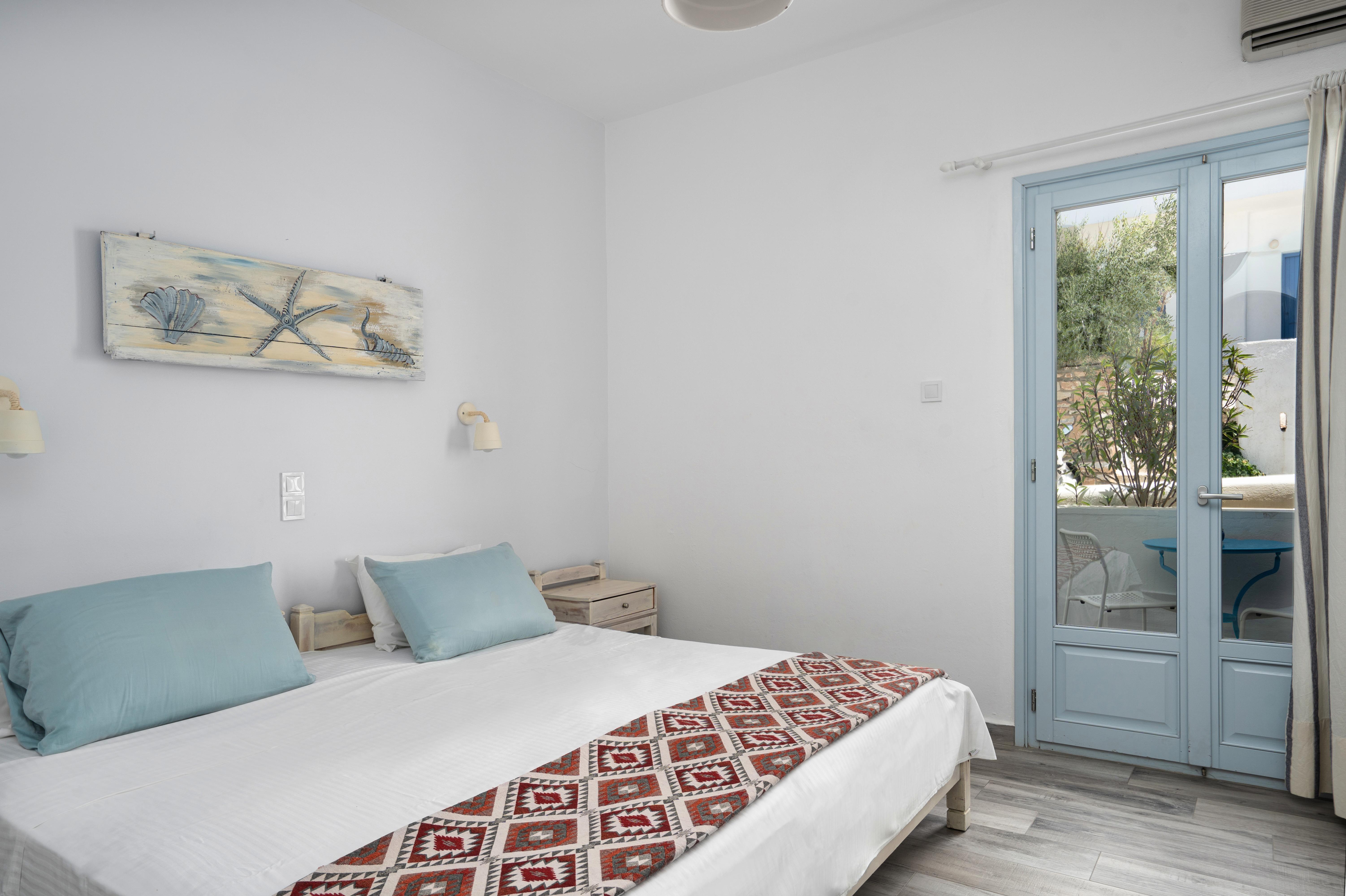 Hotel Iris Nausa Exteriér fotografie