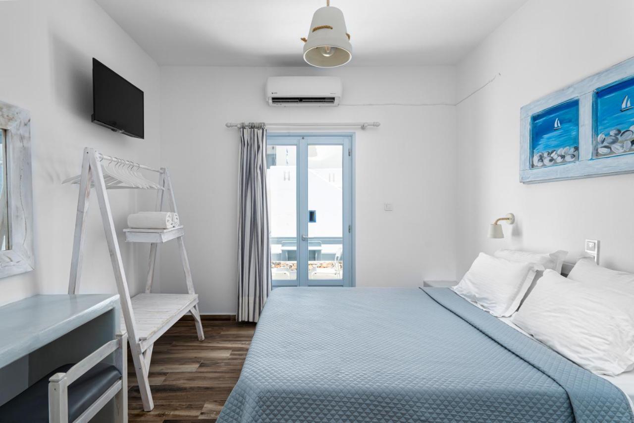 Hotel Iris Nausa Exteriér fotografie
