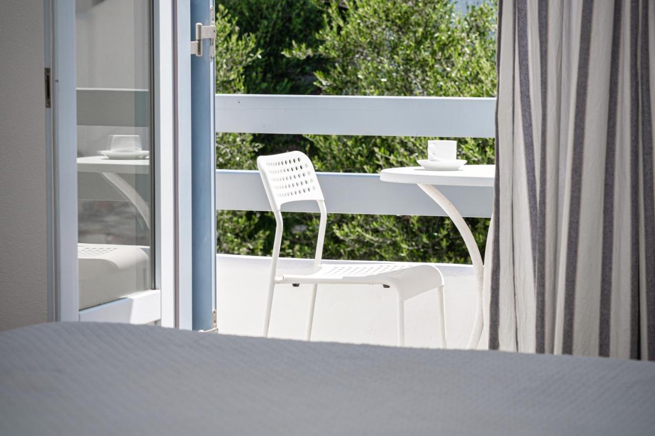 Hotel Iris Nausa Exteriér fotografie
